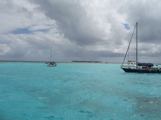Wasserfarbennavigation in den Tobago Cays
