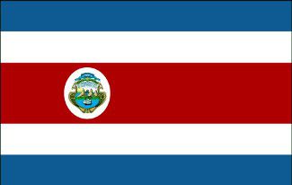 Costa Rica: die "Reiche Küste" zwischen Karibik und Pazifik.
Den Namen hat das Land von den Spanischen Eroberern bekommen, aufgrund der üppigen Natur (Regenwald, Mangroven, seltene Tierarten...) und dem fruchtbaren Boden (Vulkanerde) auf dem Bananen und Kaffee gedeihen...