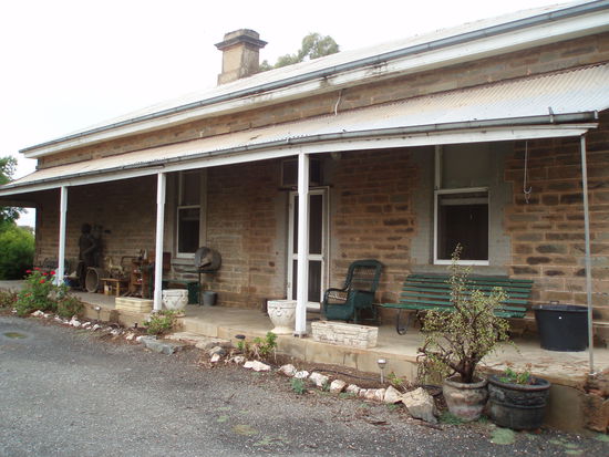 Dieses Gebäude diente als Wilgul (Nicks Farm)