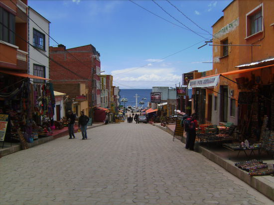 Main Street @ Copacabana - am Ende der Titicaca See