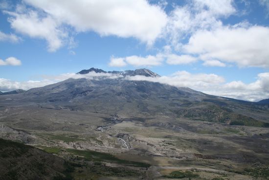 Der Mt. St. Helens vom Johnston Ridge Visitor Center