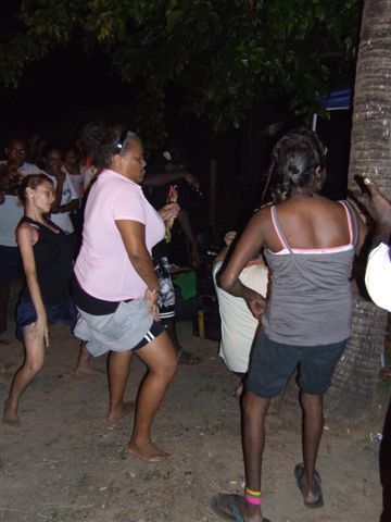 ...den Aboriginies haben die Rhythmen gefallen