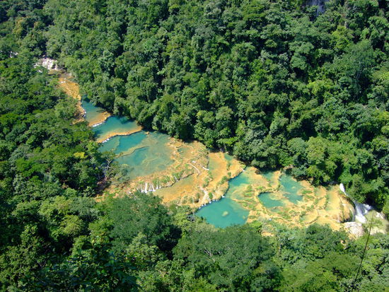von oben: semuc champey