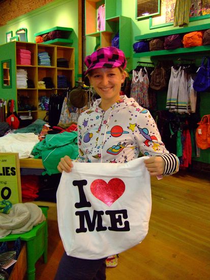 shopping in amyland! huebsch, oder?