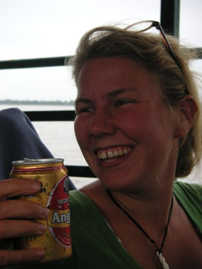 bevor wir cambodia verlassen: ein angkor bier!