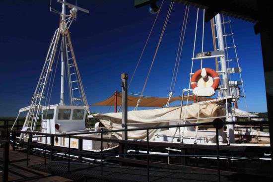 ...ein altes Perlfischerboot. In Broome ist auch heute noch ein Zentrum der Perlenfischerei...