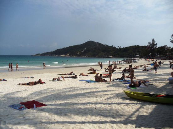 Wir besuchten den bekanntesten Strand von Koh Pangan, Haad Rin Nai. Hier findet einmal im Monat die über Thailand hinaus bekannte Full Moon Party statt mit bis zu 30'000 Partylöwen