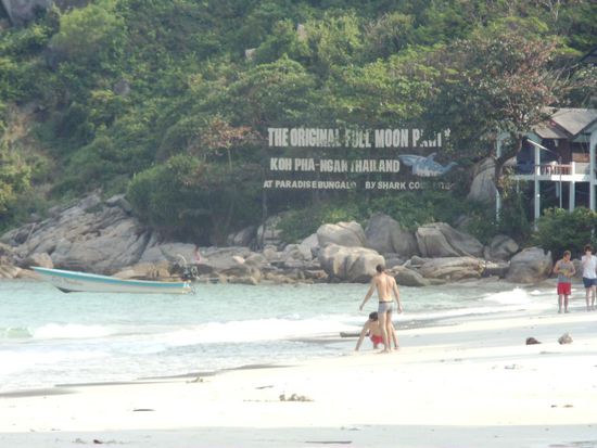 Noch das Schild, welches zeigt, dass wir am Original Full moon Party beach waren...