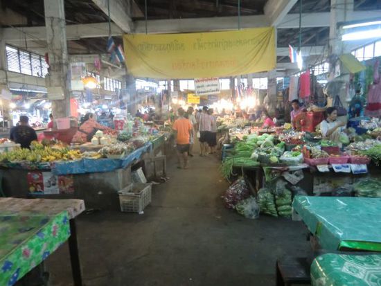 der Nachtmarkt in Nang Rong