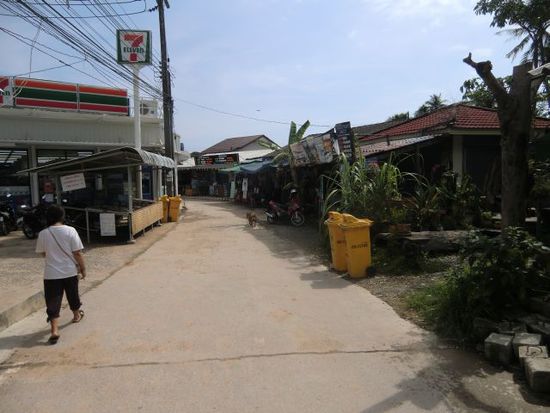 der Weg zum Pier von Bang Bao