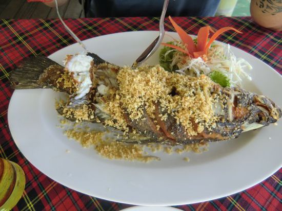 Deep fried Fish with Garlic & Pepper