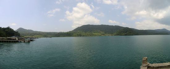 Panoramafoto der Bucht bei Ban Ao Yai