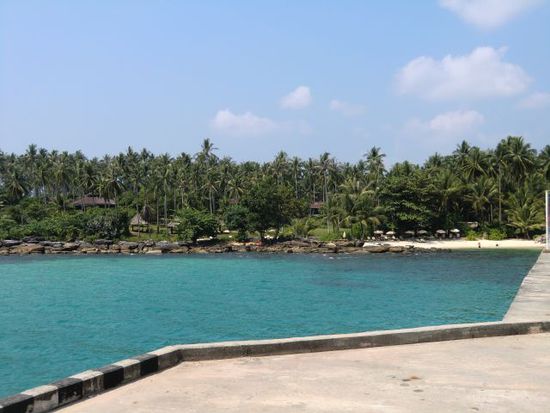 Shantaa Resort mit Strand am Pier