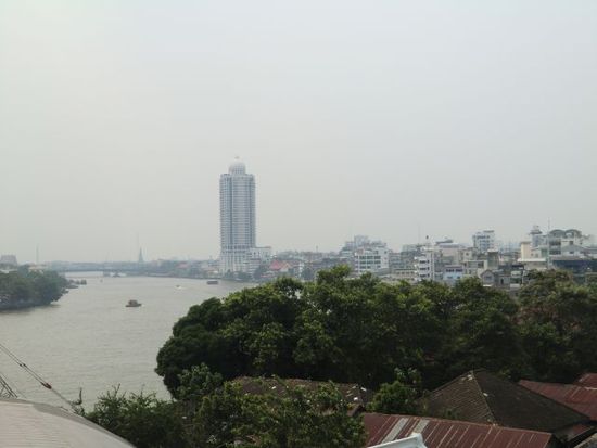 der Ausblick vom Balkon nach rechts