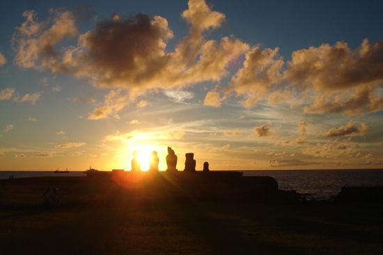 Zusammen mit fuenf Mois und einem Portugiesen habe ich mir am ersten Abend den Sonnenuntergang angesehen!