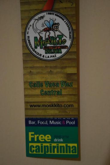 Die Fluggesellschaft Amaszonas schenkt allen ihren Passagieren einen Gutschein für einen Caipirinha in der Moskito Bar in Rurrenabaque. 
...Wo sonst gibt es denn sowas.