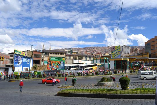 Zurück in La Paz: Minenarbeiter protestieren und blockieren die Hauptstrasse.