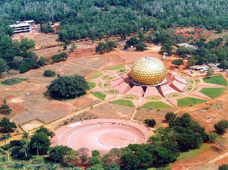 Matrimandir von oben