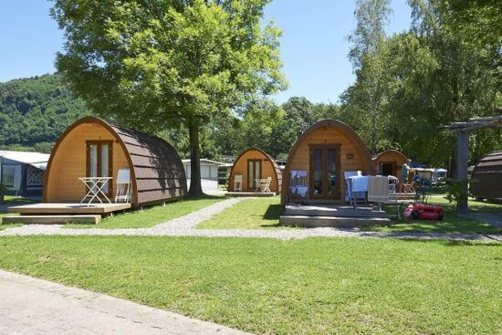 Bild einer luxuriösen Unterkunft auf dem TCS Camping Lugano-Muzzano