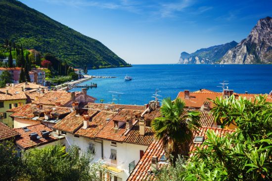 Der Blick auf den Gardasee von Nago Torbole aus.