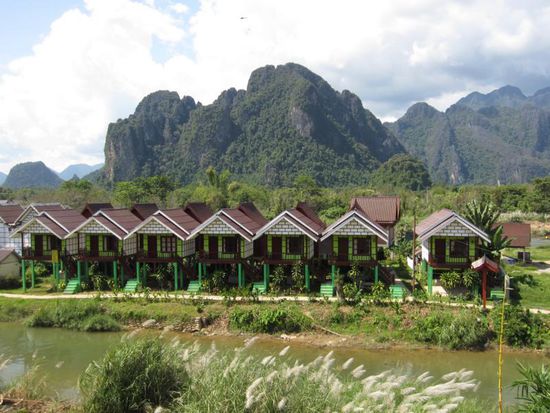 Vang Vieng - Herrlicher Blick von unserem Riverview-Guesthouse