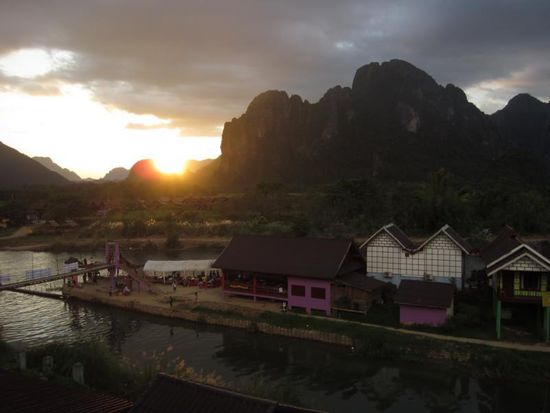 Tschüss Vang Vieng - es war eine schoene Woche hier.