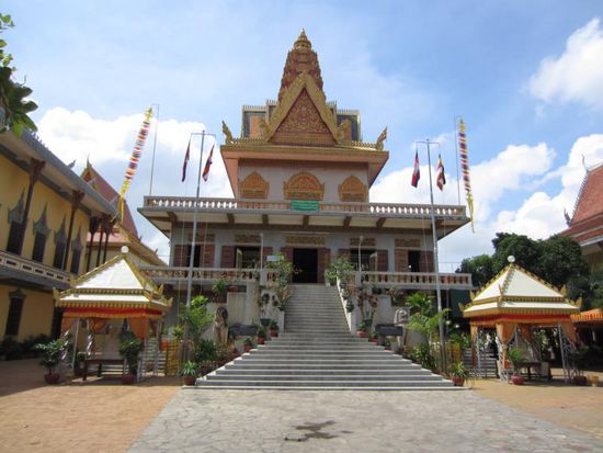 Einer der Haupttempel in Phnom Penh - habe leider den Namen vergessen.