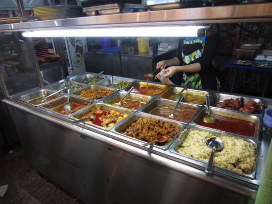 ... und einem leckeren Curry der Wahl.