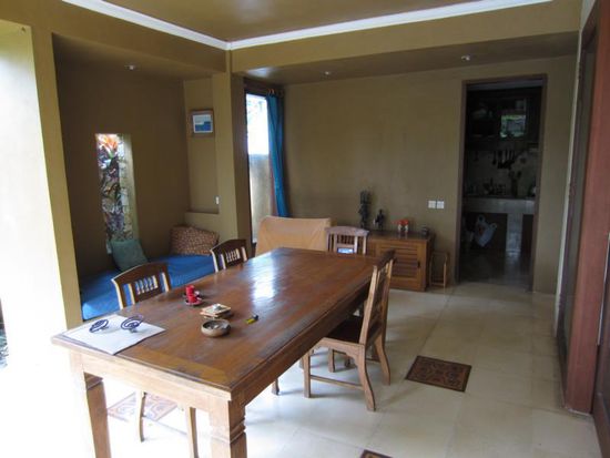 ... und daneben gleich Esszimmer und Leseecke - alles für uns alleine 