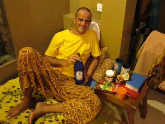 Es gab sogar eine kleine Bescherung - ich bekam eine Neopren-Flaschenhülle, damit das Bier länger kühl bleibt...