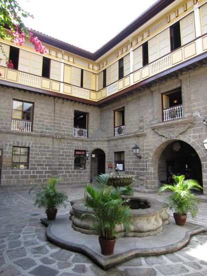 Da war es in der Altstadt von Intramuros doch deutlich schöner...