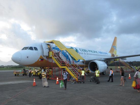 Ankunft auf Palawan - mit der Cebu Pacific fliegt man für kleines Geld zwischen den Inseln hin und her.