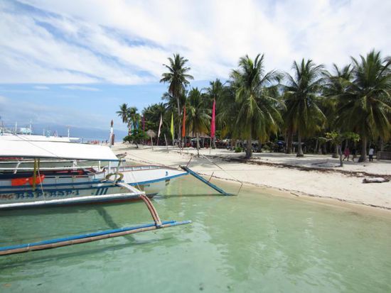 ... und eine Stunde später erreichten wir die erste Insel.