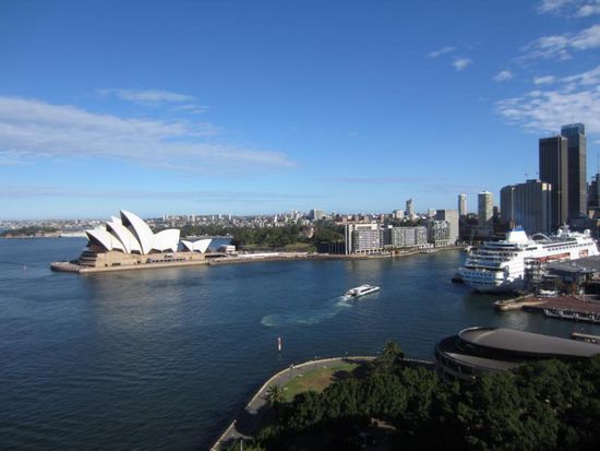 ... ja, ja - und natürlich auch nochmal zum Südufer. Die Kulisse mit dem Opera House ist aber auch schön 