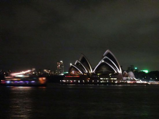 ... und das Opera House. Tschüß Sydney, du tolle Stadt - in 4 Wochen sind wir zurück!