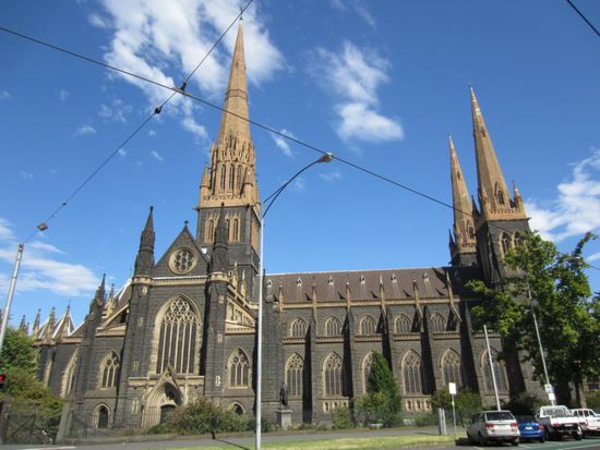 Es gibt aber auch schöne alte Bauwerke wie hier die St. Patricks Cathetral...