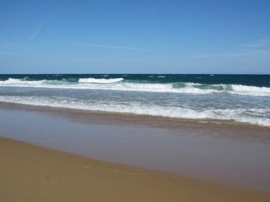 ... und fantastischen Wellen, denn immer weht ein frischer Wind.