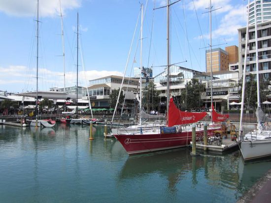 In den kleinen Marinas direkt in der Stadt liegen die kleineren Boote...
