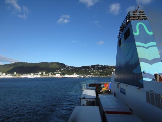 Bei herrlichem Wetter haben wir dann Wellington verlassen ...