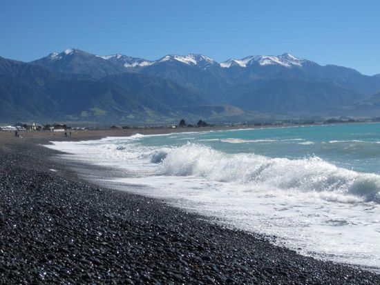 Kaikoura an der Ostküste - hier liegen der Ozean und fast 3000 m hohe Berge direkt nebeneinander.