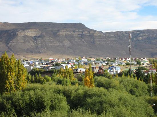 Der kleine Ferienort El Calafate liegt wirklich in "the middle of nowhere". Leben möchte ich hier nicht 