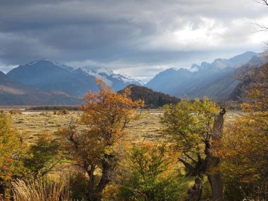 Schon zu Beginn der Wanderung offenbart sich einem die landschaftliche Schönheit Patagoniens...
