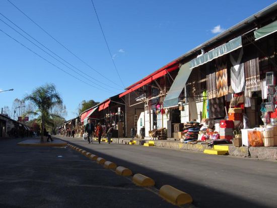 Sehenswert ist auch der Puerto de la fruta, der Obst- und Gemüsemarkt. Leider waren an unserem freien Nachmittag nur wenige Geschäfte offen.