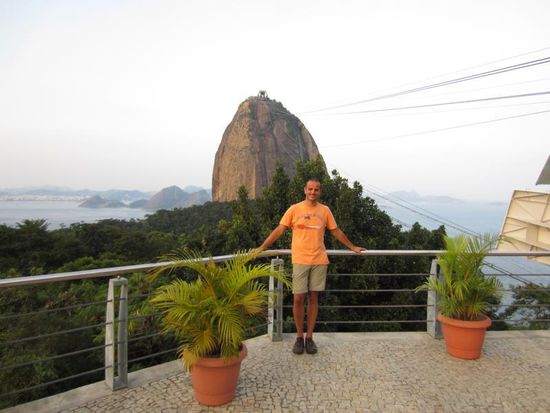 Die schönsten Motive hat man aber nicht von der Spitze, sondern von der Zwischenstation Morro da Urca.