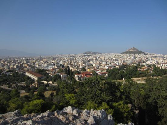 Athen - der Anblick der Stadt von oben ist zwar nicht sehr reizvoll...