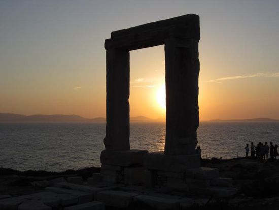 Natürlich ziehen auch die Sonnenuntergänge dann zahlreiche Touris an.