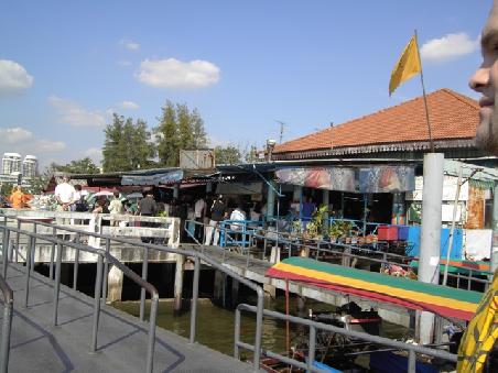 Das war heute nachmittag am Anleger fuer das Expressboat