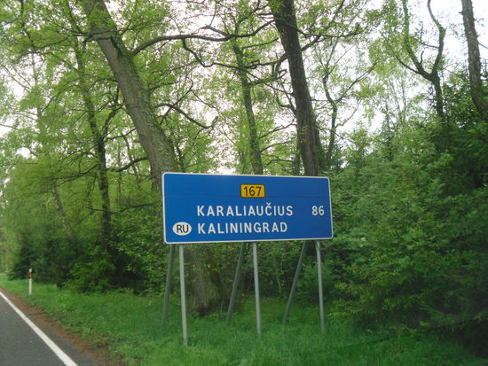 Entfernungsschild nach Kaliningrad, früher Königsberg