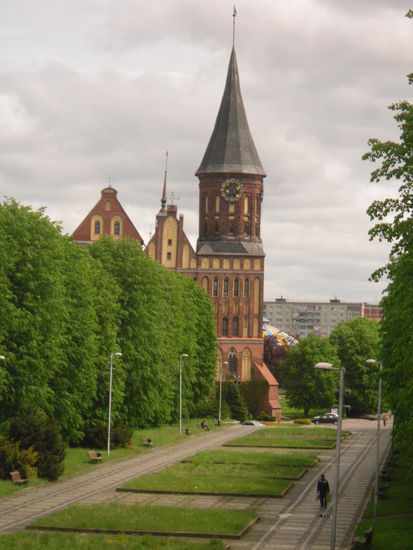 Der Kneiphof mit Königsberger Dom. Hier muss man zwei Mal Eintritt bezahlen. Einmal für das Museum, einmal für den Dom selber.