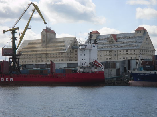 Alte Speicher im Hafen